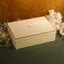 Load image into Gallery viewer, Nutty Treat - Gourmet Treats