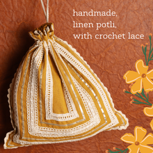 Load image into Gallery viewer, Potli of Happiness - Assorted dry fruits