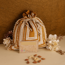 Load image into Gallery viewer, Potli of Happiness - Assorted dry fruits