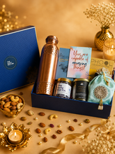 Load image into Gallery viewer, Luxe Treats Box
