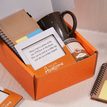 Load image into Gallery viewer, Premium goodies Doctor’s Box | Doctor’s Day Hampers
