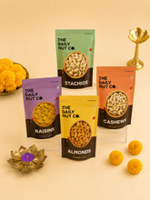 Load image into Gallery viewer, Festive Dry Fruit Hamper
